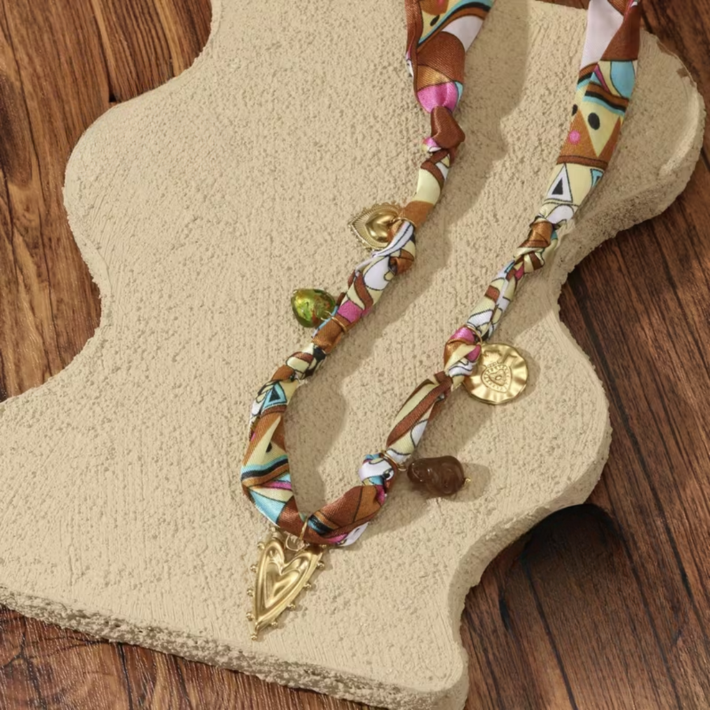 COLLANA CUORE ASTRATTO